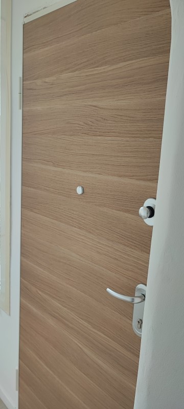 Fourniture et pose de porte blindée de marque dierre pour sécuriser un appartement à Marseille
nos taris pour cette porte commence pour 3100€ pose compris 